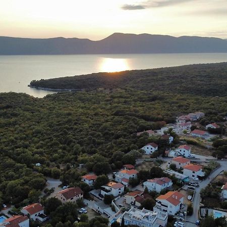 Apartment Pin Пинезичи Экстерьер фото